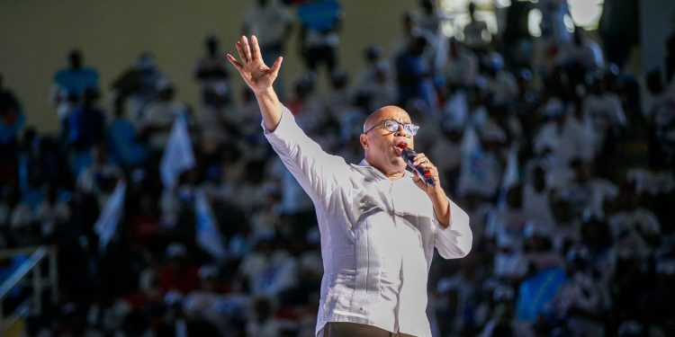 Alfredo Pacheco llama a la unificación del PRM para forjar un solo gobierno