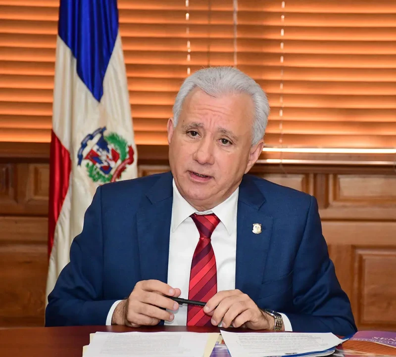 Antonio Taveras, reelecto senador de Santo Domingo, con 54%; Cristina Lizardo queda en segundo lugar
