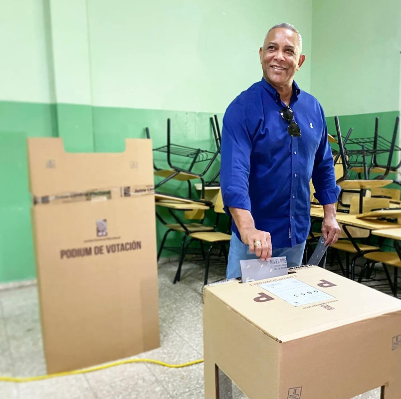 Franklin Romero: el poderoso disquero del grupo Aventura que recorrió un camino lleno de polvo hasta ver la luz en la política