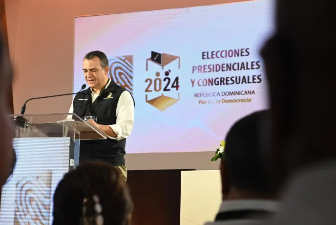 Presidente de JCE afirma elecciones han sido íntegras, transparentes y abiertas al mundo