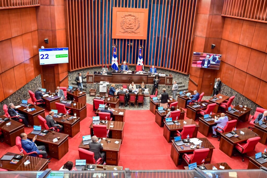 Senado aprueba en segunda lectura proyecto modifica Ley de Aviación Civil