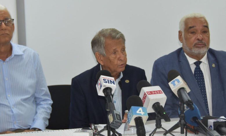 Expresidentes ADP solicitan reunión con presidente Luis Abinader