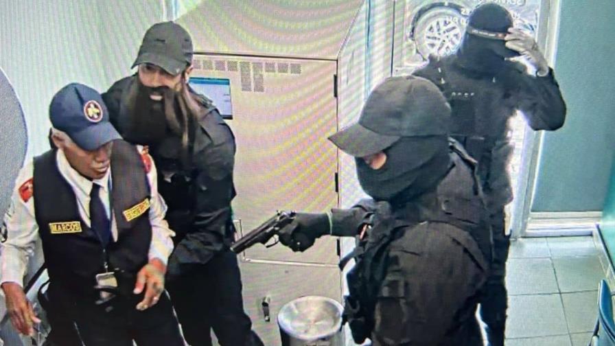 Richard Michel Estrella Arias conducía el vehículo del asalto al Banco Popular