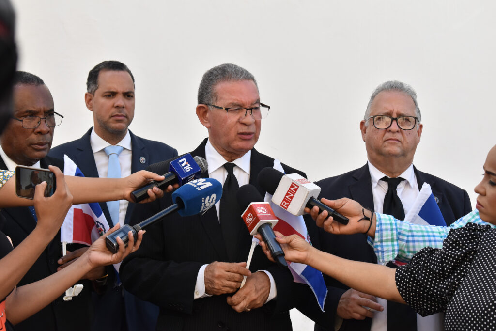 Presidente del Instituto Duartiano insta al empresariado a priorizar la mano de obra nacional