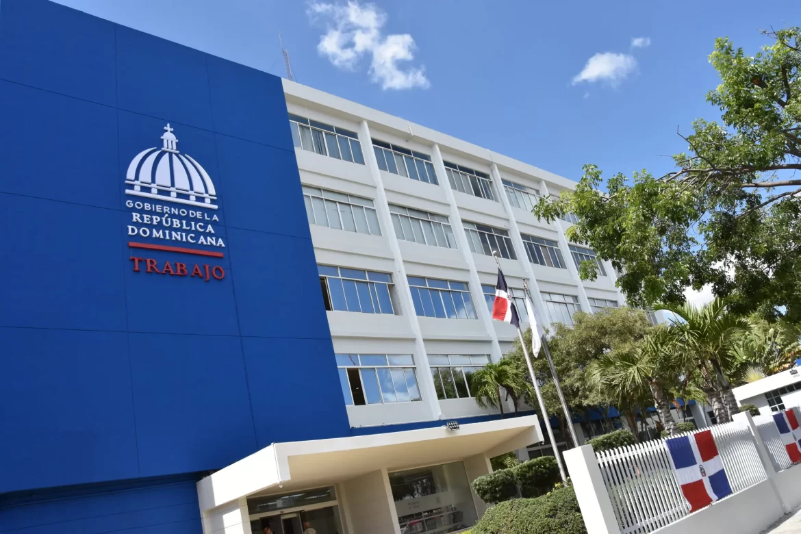 Ministerio de Trabajo anuncia jornada de empleos; se ofrecerán salarios por encima del mínimo