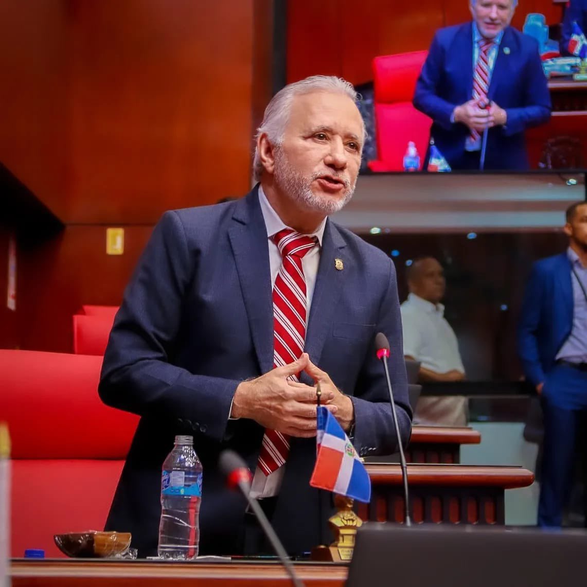 Senador Antonio Taveras exige detener desalojos de “barrios enteros” de Santo Domingo