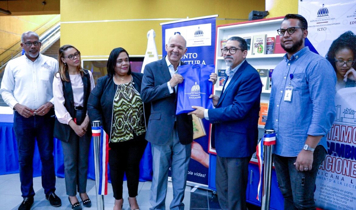Inauguran cinco Puntos de Lectura en estaciones del Metro de Santo Domingo