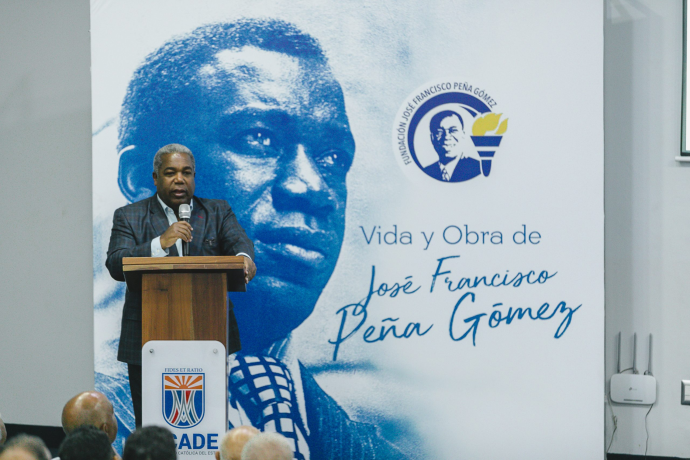 Tony Peña inicia charlas sobre la vida y obra de José Francisco Peña Gómez