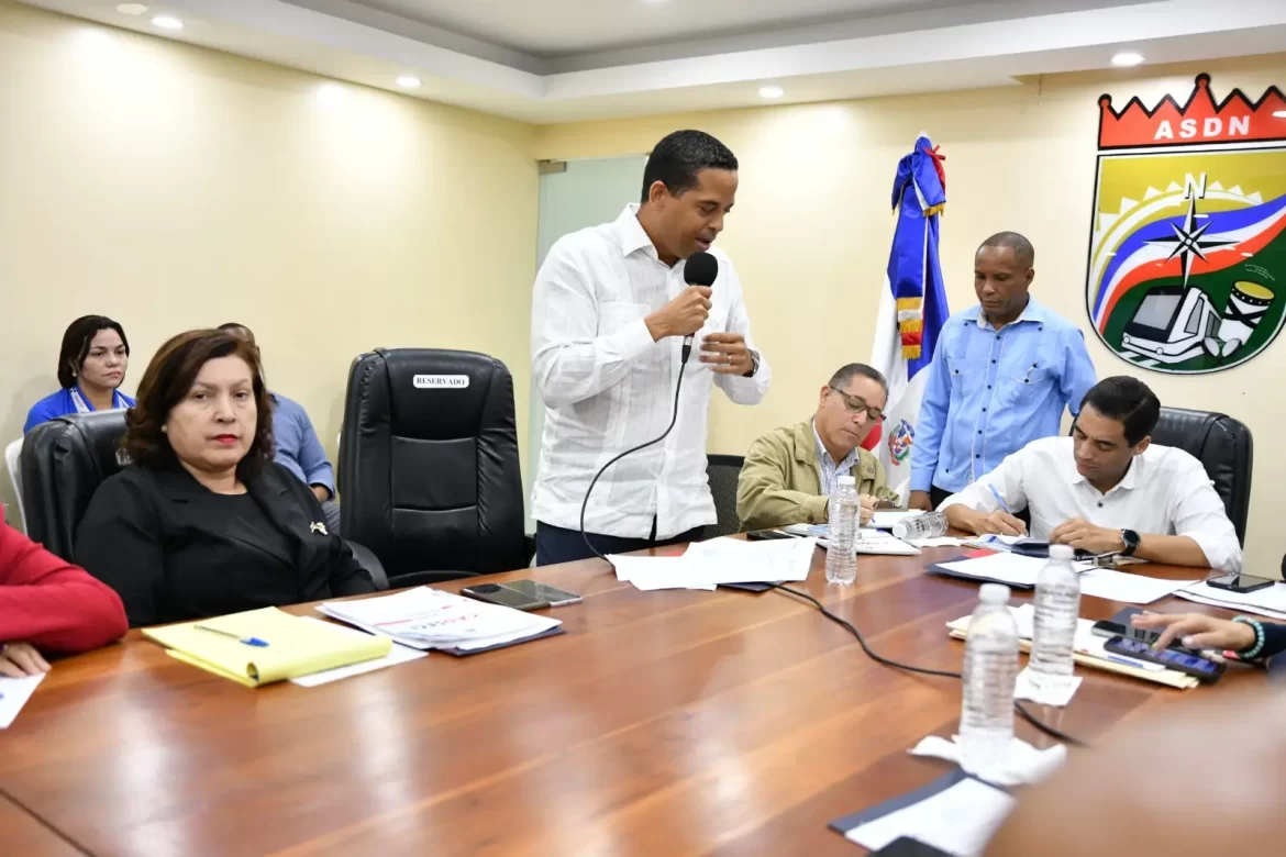 Interior y Policía está investigando existencia de bandas en escuelas y chantajes técnicos Edeeste