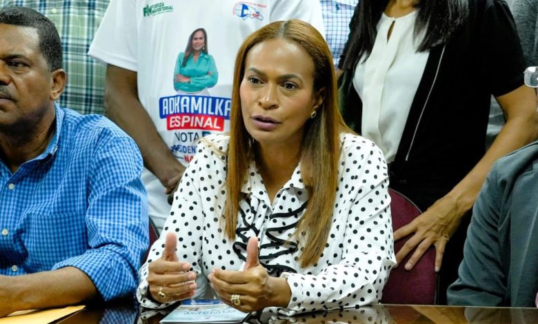 Adhamilka Espinal exige al presidente Abinader detener embargos a las cuentas de la ADP