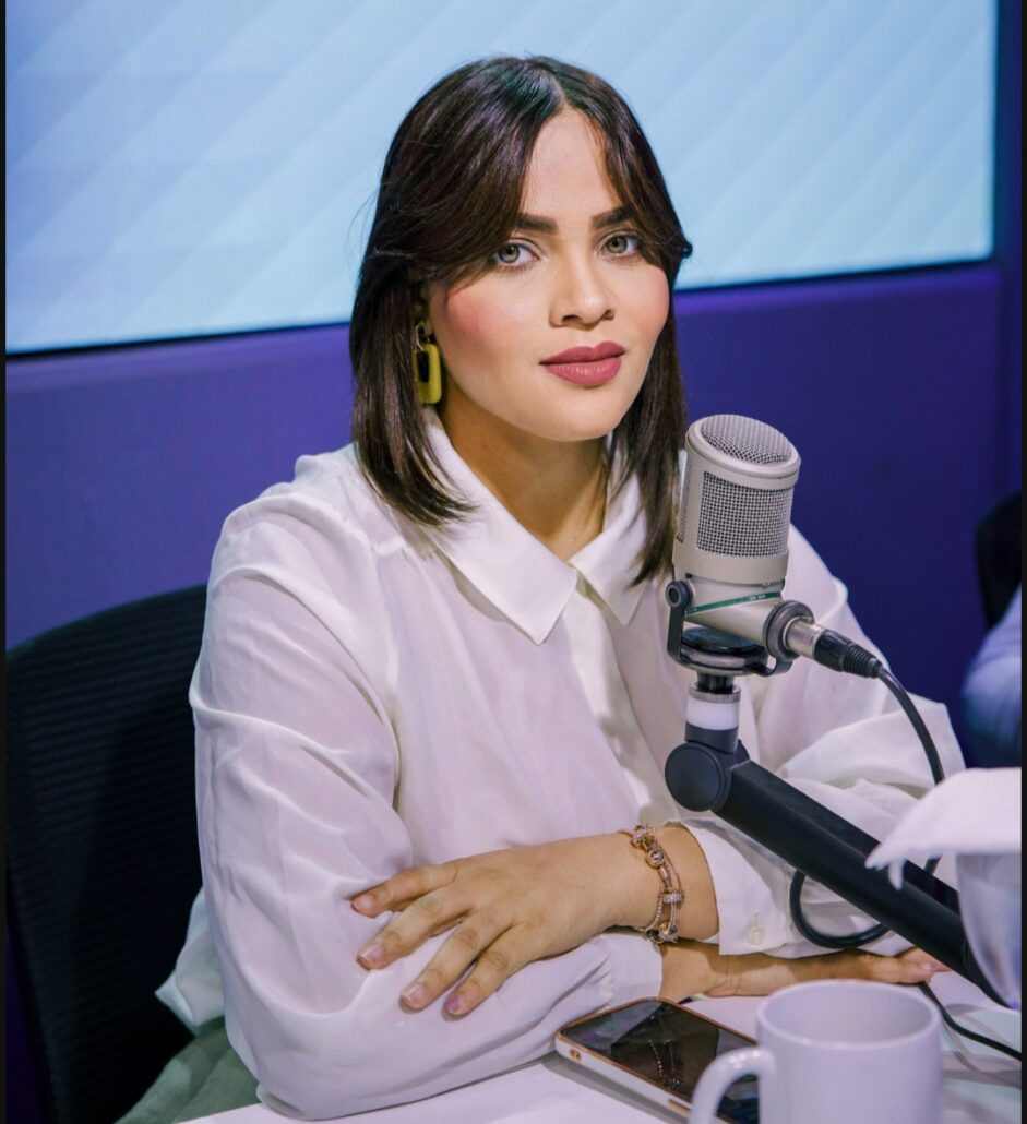 Angely Moreno dice «Manuel Jiménez está en el Congreso a través de Yancarlos Simanca»