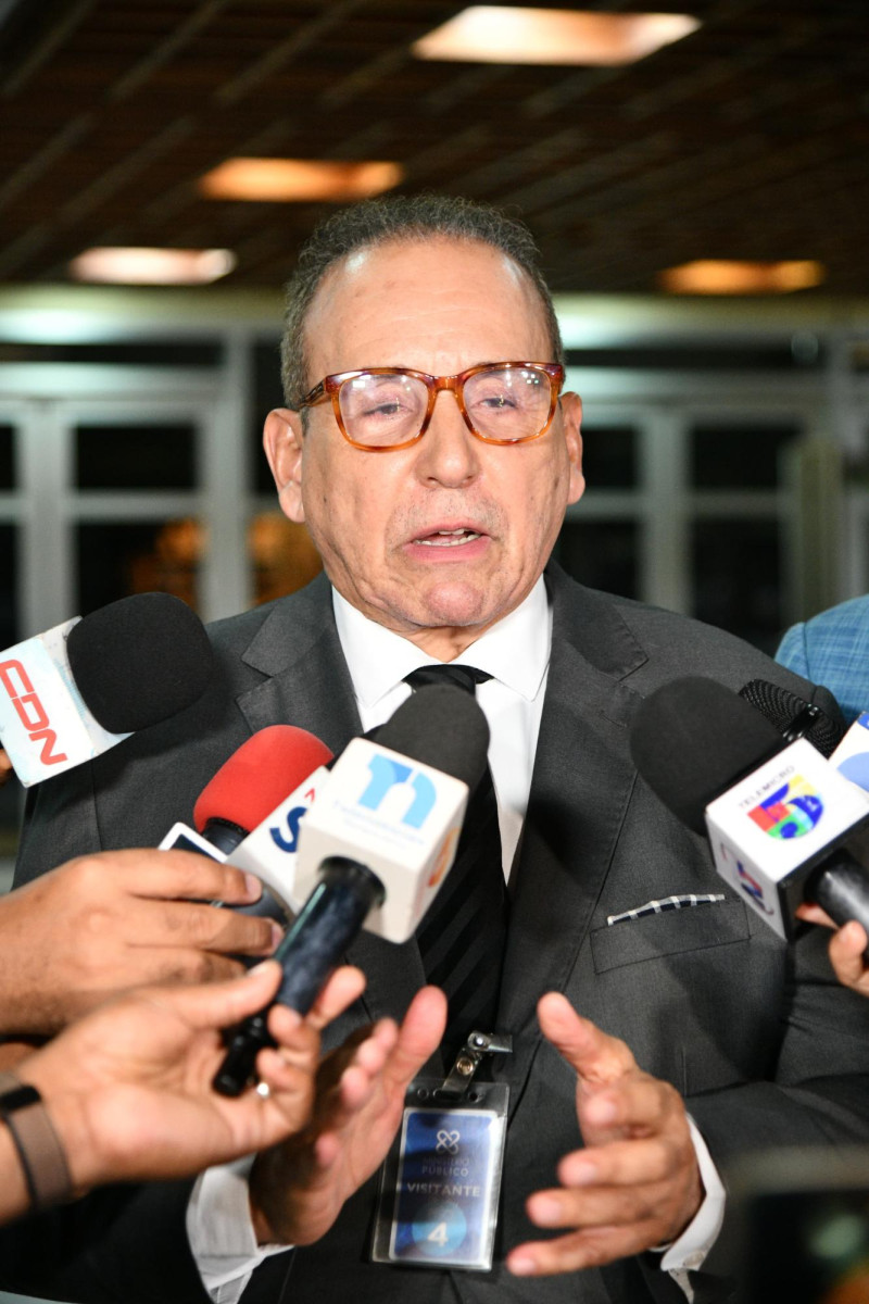 Abogado de Anthony Santos afirma que el artista nunca se negó y reconoce oficialmente a su hijo