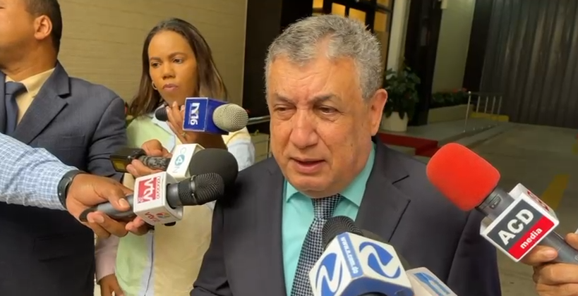Gustavo Sánchez acusa a Radhamés Jiménez de asediar a dirigentes del PLD