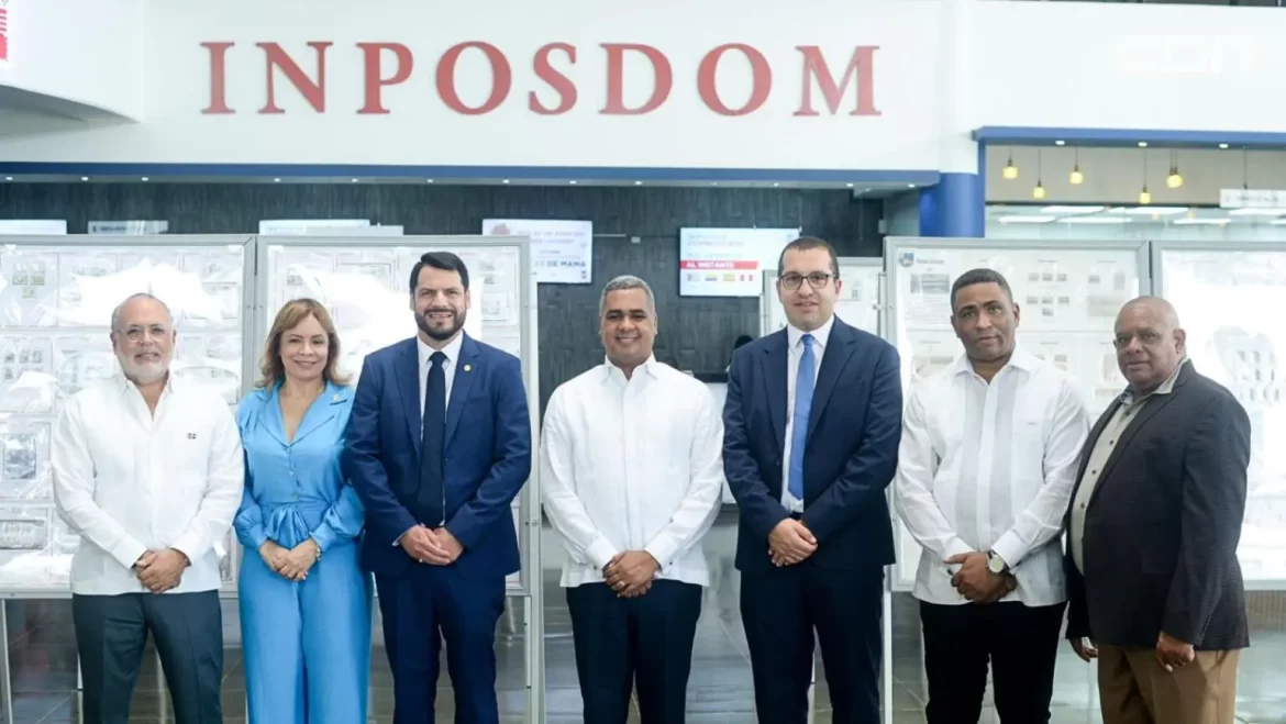 Inposdom recibe al secretario general de la Upaep para tratar temas del plan de modernización y reforma postal