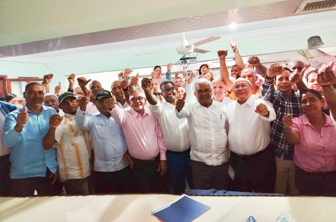PRM respalda gestión del presidente Luís Abinader