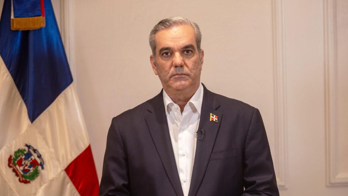 Abinader promulga modificación de la Ley Orgánica del Consejo Nacional de la Magistratura