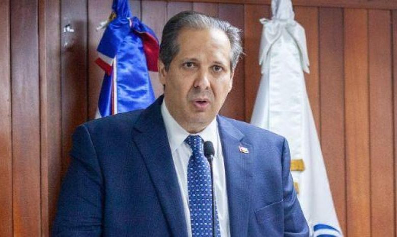 El Ministro de Salud Pública Dr. Víctor Atallah hace un llamado a la paz y la unión familiar en esta Navidad