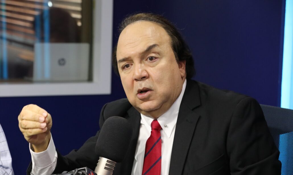 Sugieren a dueño del Jet Set entregarse voluntariamente ante Yeni Berenice