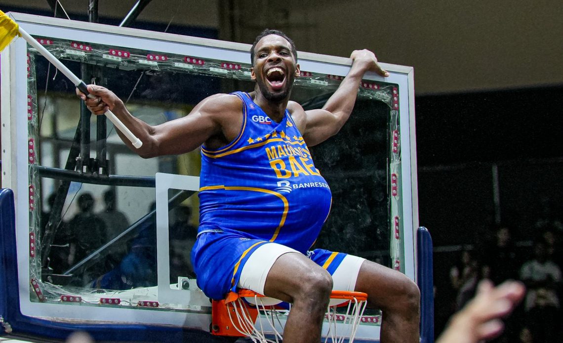 Mauricio Báez se corona como campeón del Torneo de Baloncesto Superior del Distrito Nacional