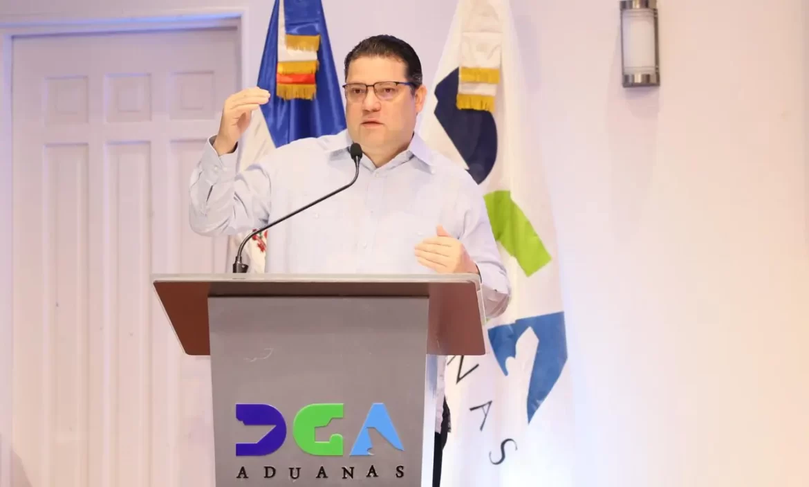 Aduanas también dará Bonos: aumenta a $5,000 la gracia navideña