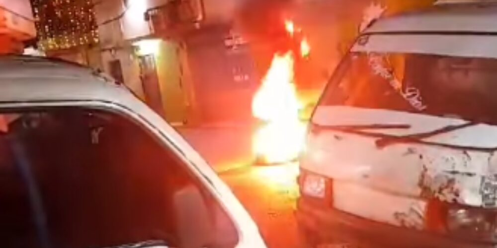 Protestan en Capotillo contra agentes policiales que permitían música alta solo a algunas personas