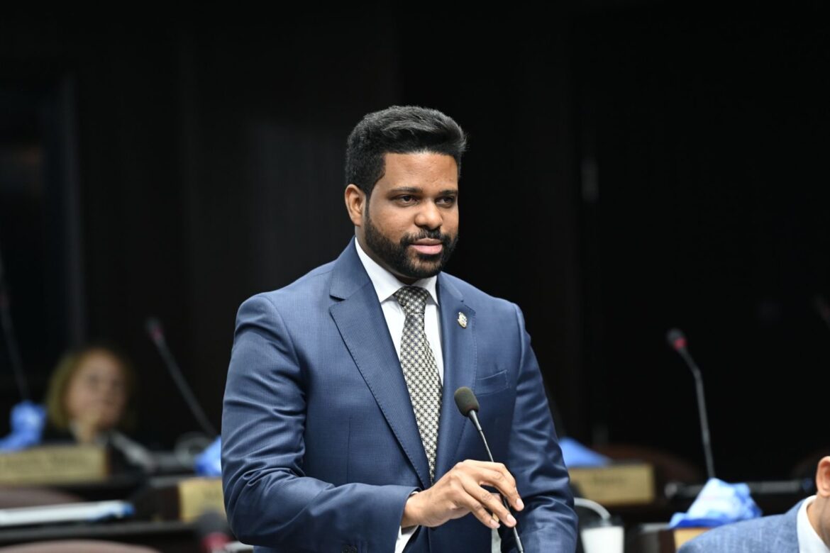 Diputado Jheyson García presenta anteproyecto de Ley para la Protección y Uso Responsable de Tecnologías Digitales en Niños, Niñas y Adolescentes