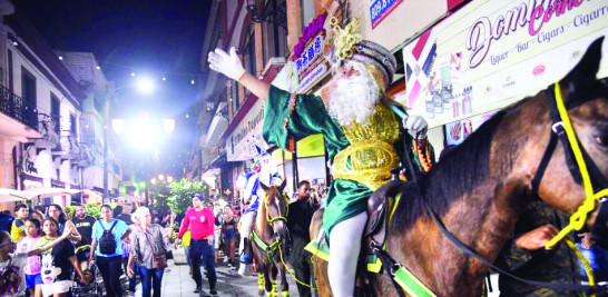 Bomberos del Distrito Nacional realizarán el tradicional desfile del Día de Reyes este domingo