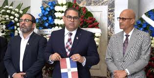 Partido Verde deposita ofrenda floral en el Altar de la Patria por aniversario Independencia Nacional