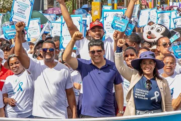 Diputada Anny Mambrú encabeza marcha contra cáncer de colon