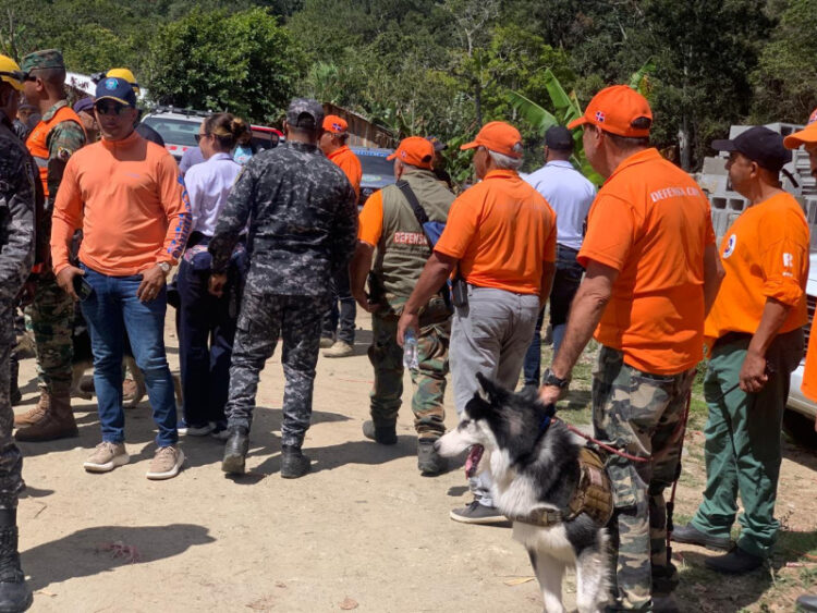 Continúa búsqueda del niño Roldanis Calderón con apoyo de drones y perros rastreadores