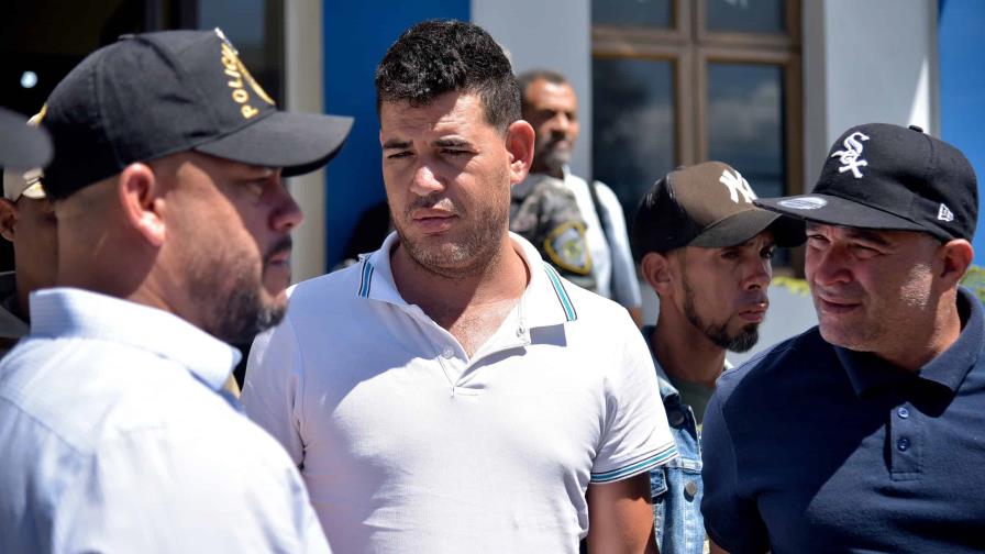 10 investigados por desaparición niño; sigue la angustia