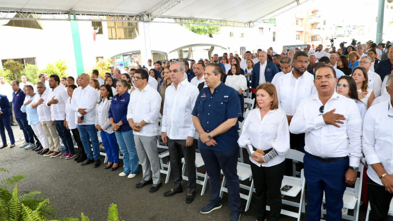 Gobierno del presidente Abinader continúa acercando servicios de salud a quienes más lo necesitan con cuarta jornada “Más Salud y Bienestar” en Santo Domingo Este