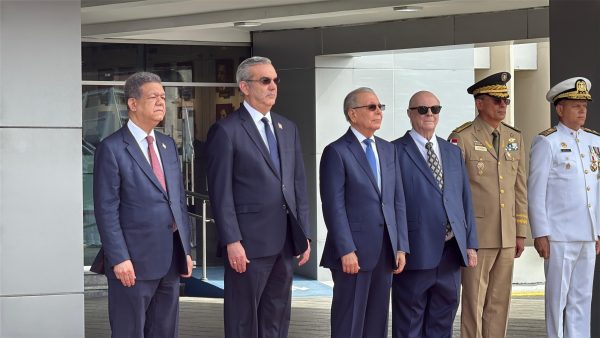 Expresidentes respaldan medidas del Gobierno para preservar integridad territorial, dice Homero