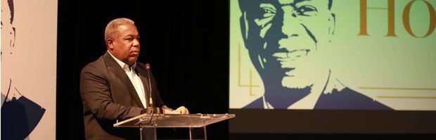 Siete figuras reciben Medalla de Honor en homenaje al legado de José Francisco Peña Gómez