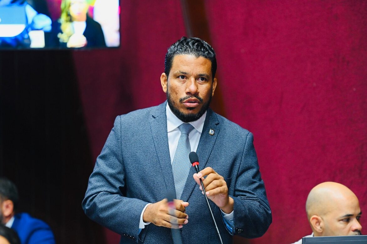 Diputado Simanca: "Carolina es la que garantiza la unidad de nuestro partido"