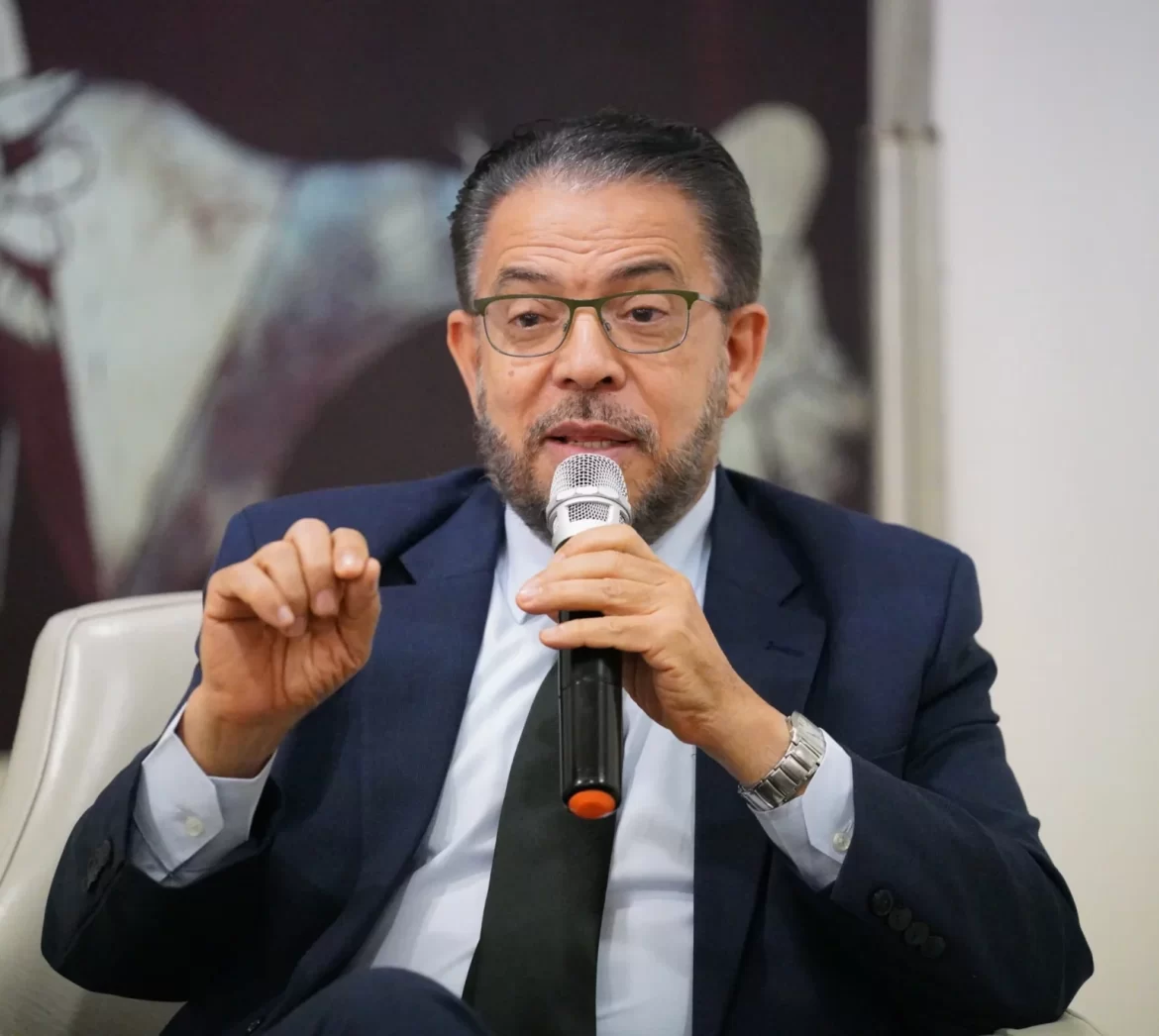 Guillermo Moreno: “No hay acuerdos con gobierno ni PRM; Alianza País actúa con autonomía”