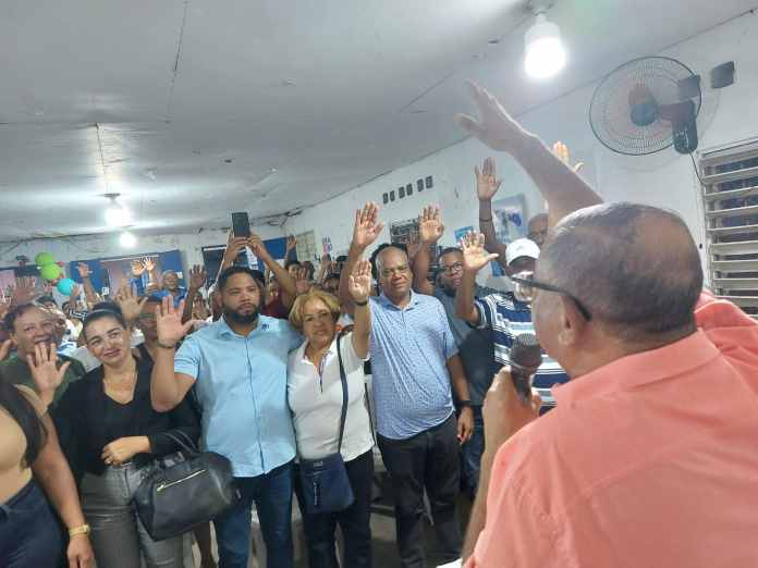 Proyecto Carolina Mejía crece en Santo Domingo Este: Jorge Frías juramenta estructura clave de la Región Oriental 2