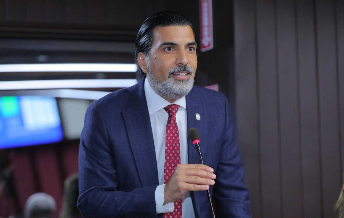 Diputado Juan José Rojas critica decisión del TC sobre relaciones homosexuales en la Polícia