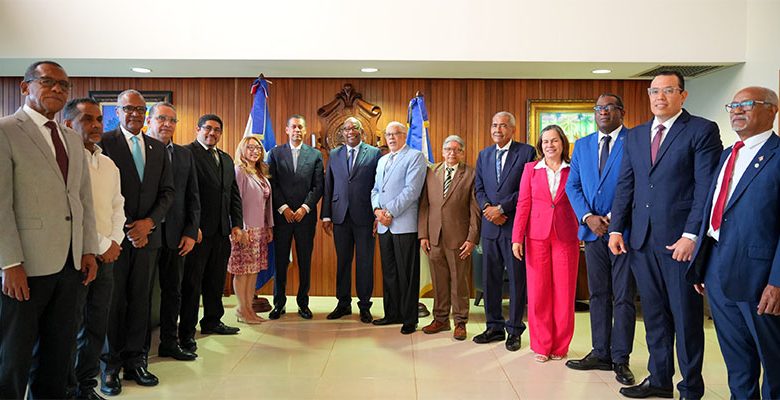 UASD e Indotel inician licitación para internet de alta velocidad por más de 7.6 millones de dólares