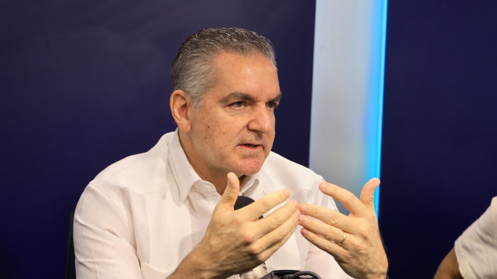Neney Cabrera aclara que su empresa no ha transado con el Estado desde agosto del 2020
