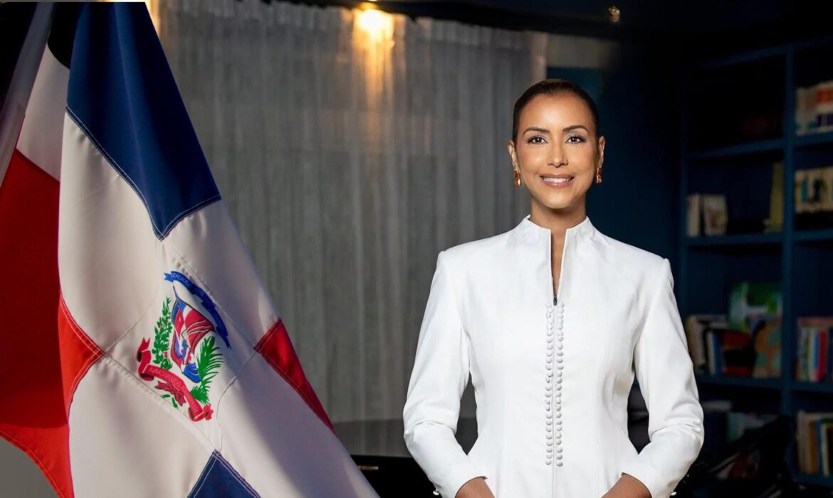 Selineé invita Abinader visite los barrios para constatar realidad de los dominicanos