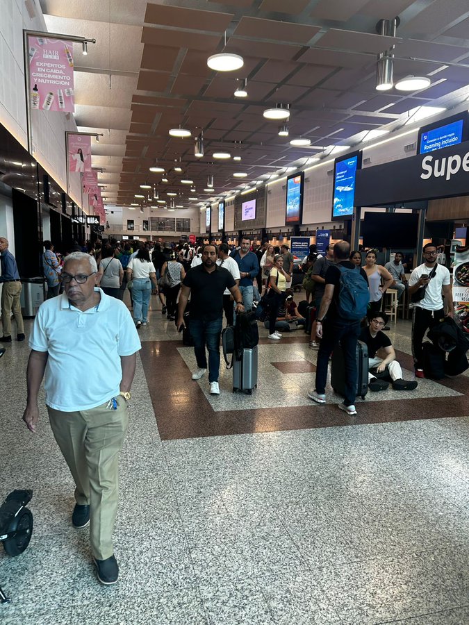 Apagón en AILA detiene operaciones y genera retrasos en vuelos