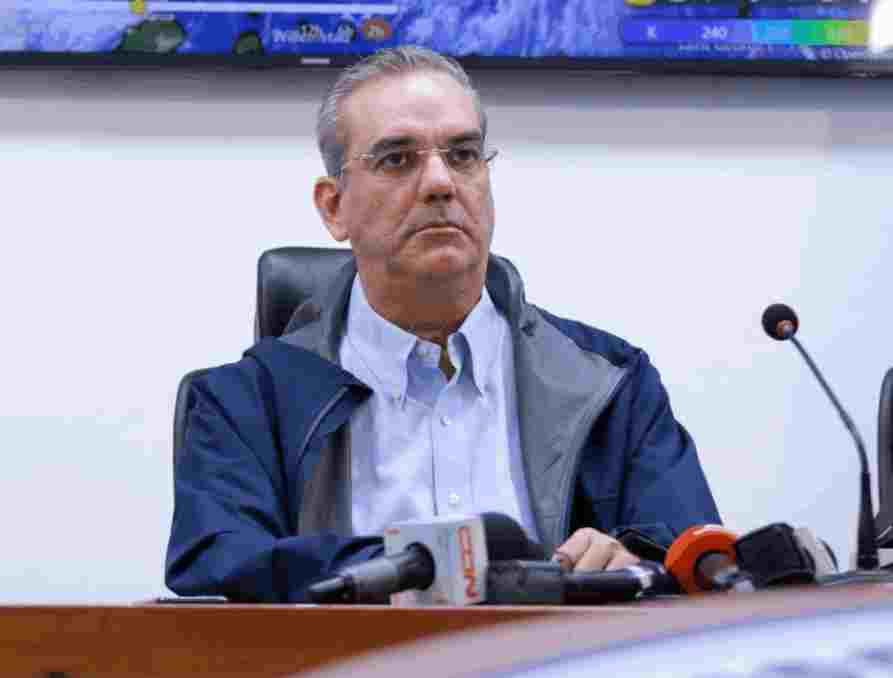 Abinader llama a la ciudadanía a seguir recomendaciones oficiales ante fuertes lluvias
