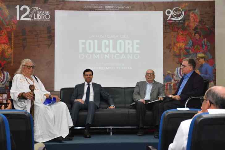 AGN inaugura la 12.ª Feria del Libro de Historia Dominicana y pone en circulación libro Contra el Olvido
