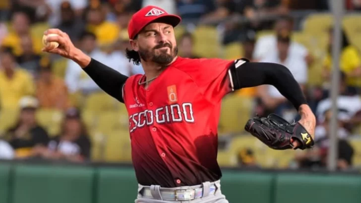 Escogido encendido RR Pelota Invernal; Conner Greene guía victoria frente Águilas