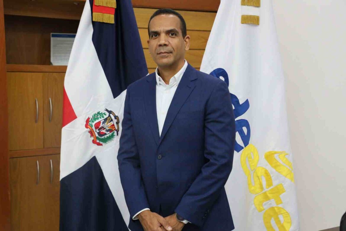 Designan a Emilio Contreras como nuevo gerente de Edeeste