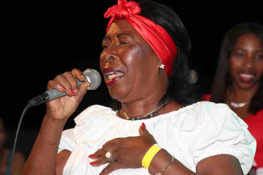 Enerolisa Núñez, referente cultural y guardiana de la Salve, muere dejando un legado imborrable