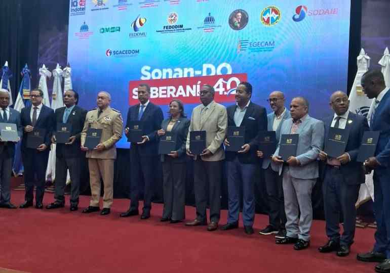 Gobierno lanza «SonanDO» para fortalecer la soberanía  radioeléctrica, la identidad cultural y el desarrollo fronterizo
