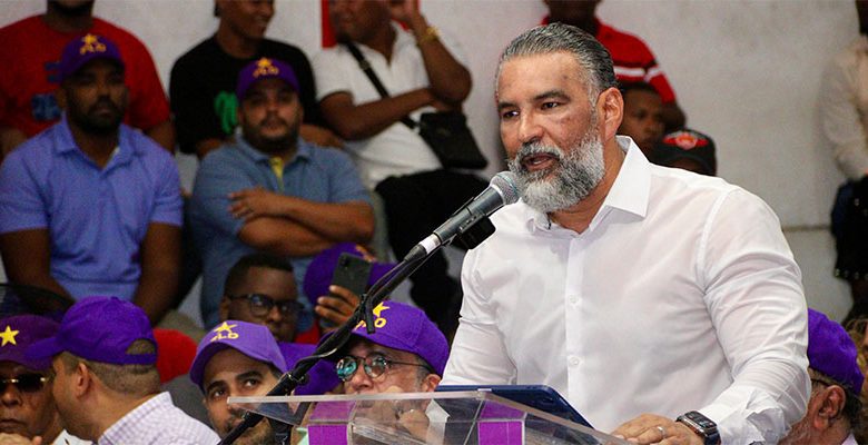 Luis Alberto Tejeda encabeza respaldo a Francisco Javier en la circunscripción 2 de SDE
