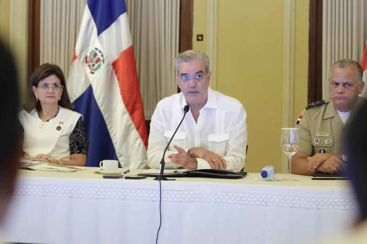 Gobierno se declara en sesión permanente ante pronósticos lluvias; 18 provincias siguen en alerta